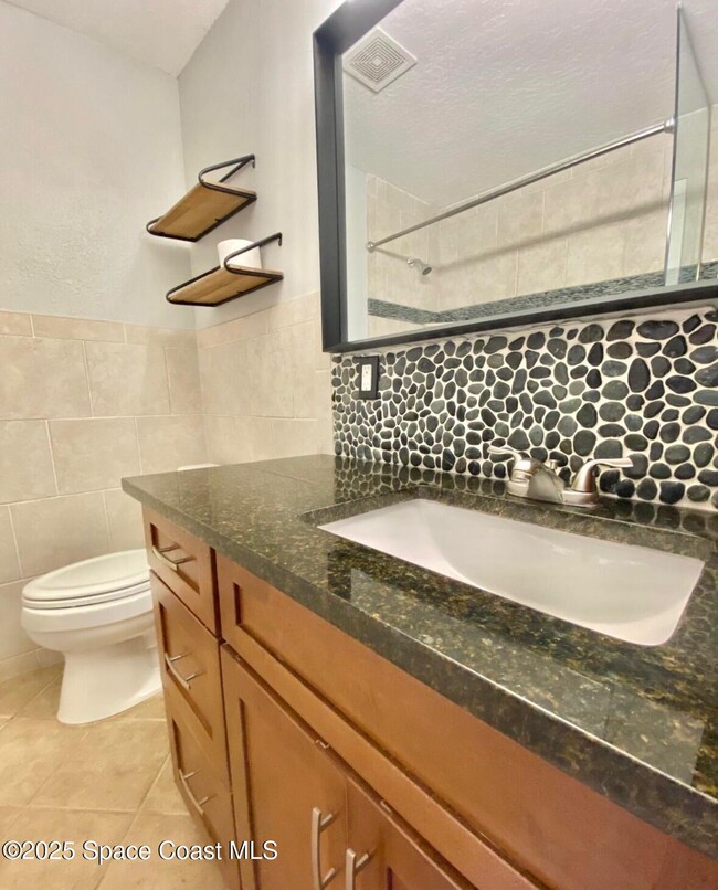 Building Photo - 918 Bluewater Dr