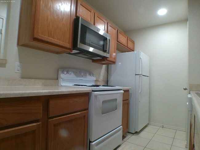 Building Photo - 6212 Temora Loop