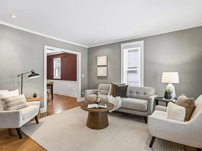 Building Photo - 3 bedroom house in Cherokee Park St. Paul