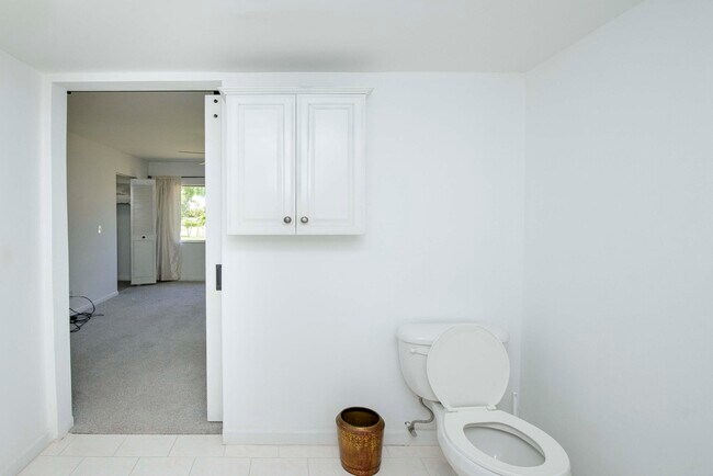 Building Photo - 3531 Pine Needle Dr