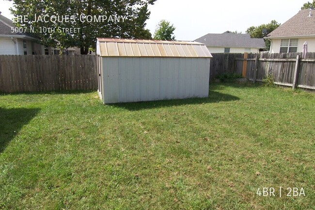 Building Photo - 4 Bedroom 2 Bath in Turnberry Estates, Nor...