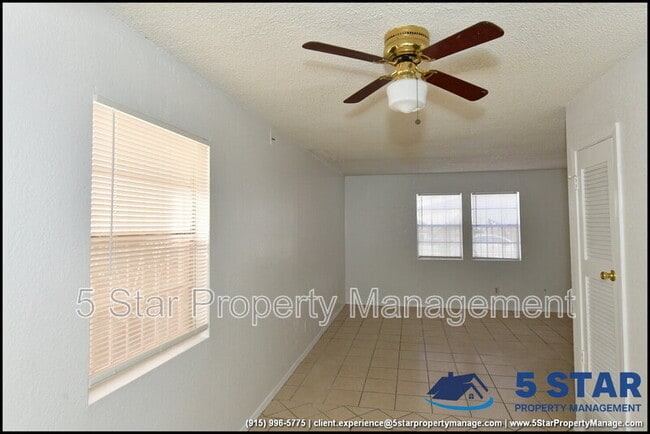 Building Photo - 8933 Kenneth St