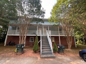 Building Photo - DNT - 1824/1826 Cedar Shoals Dr