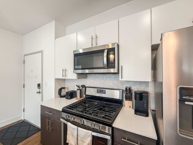 Building Photo - 1240 Cadwallader St