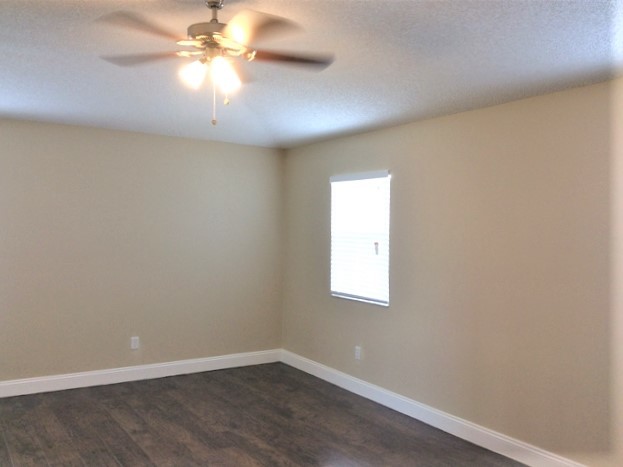 Building Photo - 13521 Waterhouse Way
