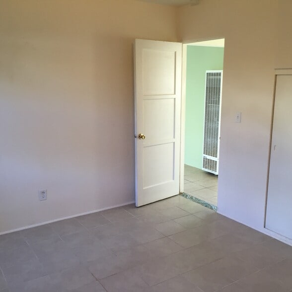 Building Photo - 5125 Cape May Ave