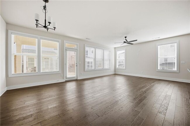 Building Photo - 1222 Westshore Dr