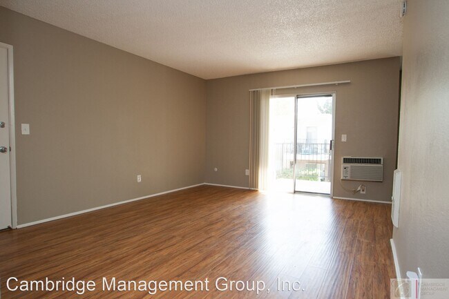 Building Photo - 1371 E Lexington Ave