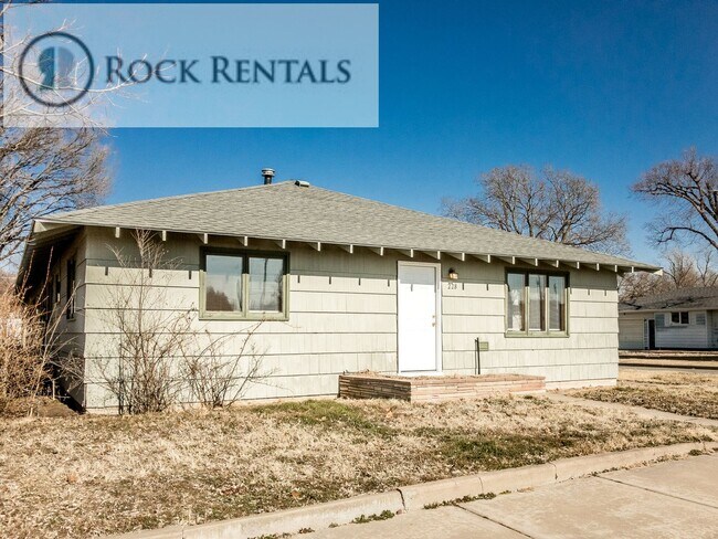 Building Photo - 228 E 5th Ave