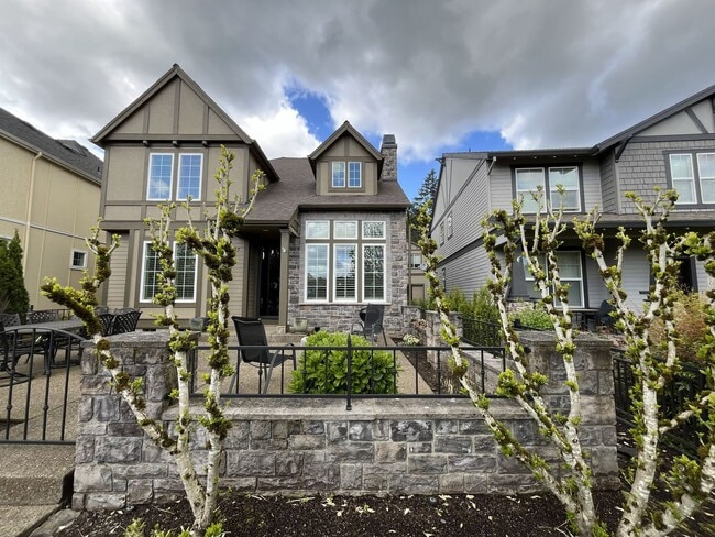 Building Photo - Charming 3 Bedroom Villebois Home with Loft, A/C, Designer Finishes and Community Pool!