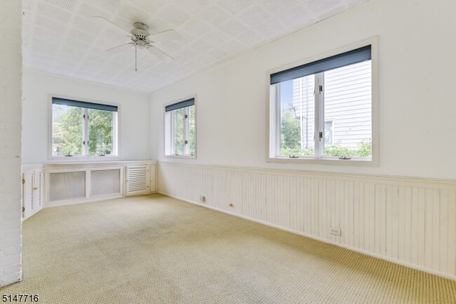 Building Photo - 136 Stanmore Pl