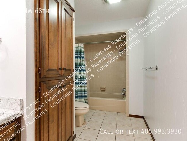 Building Photo - 4018 NW 68th-