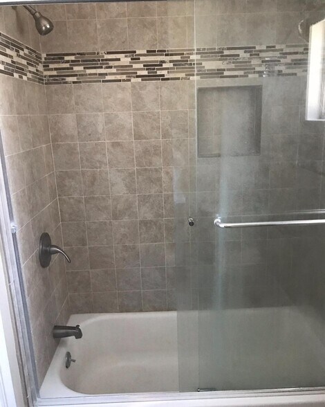 Building Photo - 12244 Magnolia Blvd