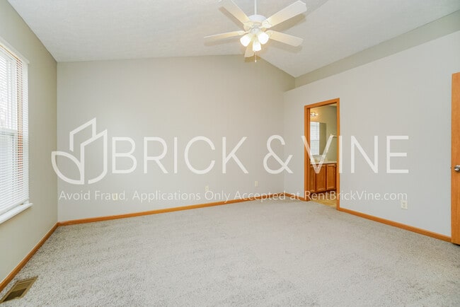 Building Photo - 3107 Gallant Dr