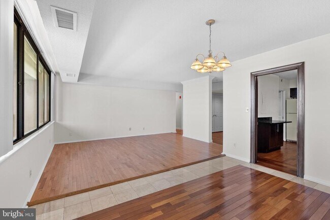 Building Photo - 3713 S George Mason Dr