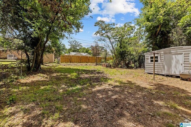 Building Photo - 5000 Court I