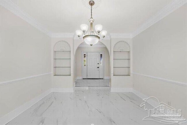 Building Photo - 4700 Bohemia Dr
