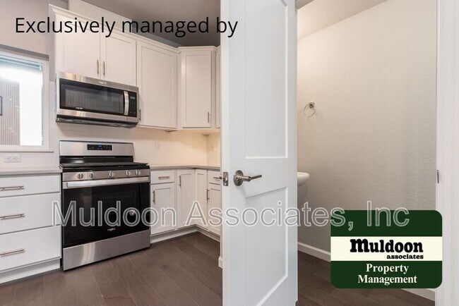 Building Photo - 8 E St Elmo Ave