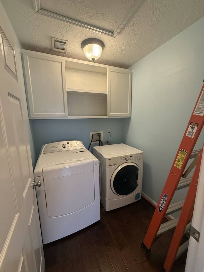 Building Photo - 139 Fox Haven Dr