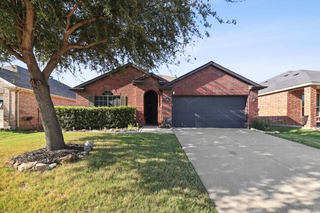 Primary Photo - 4 Bedroom Single Family in Crossroads