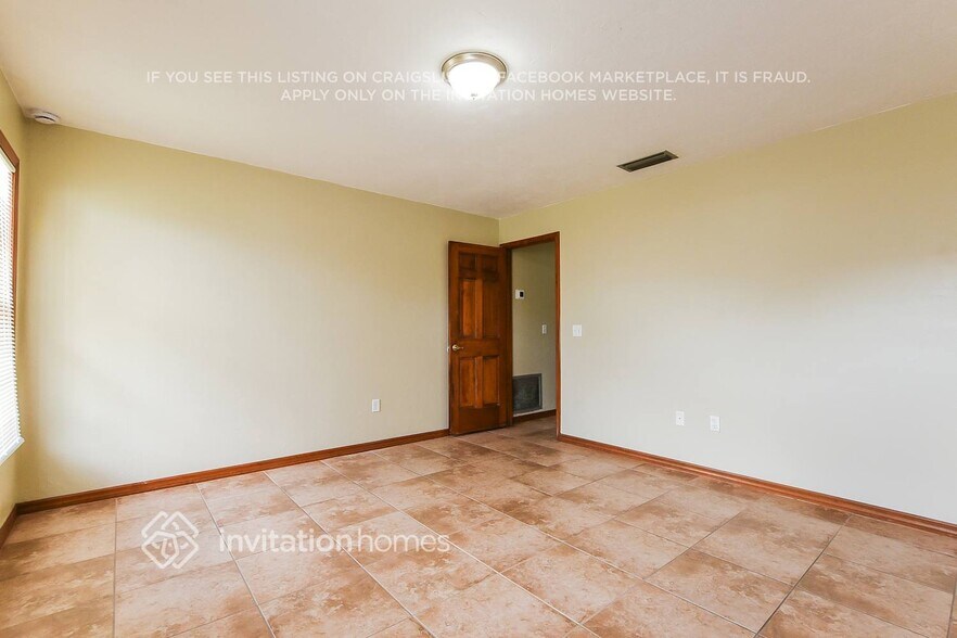 Building Photo - 644 Vicksburg St