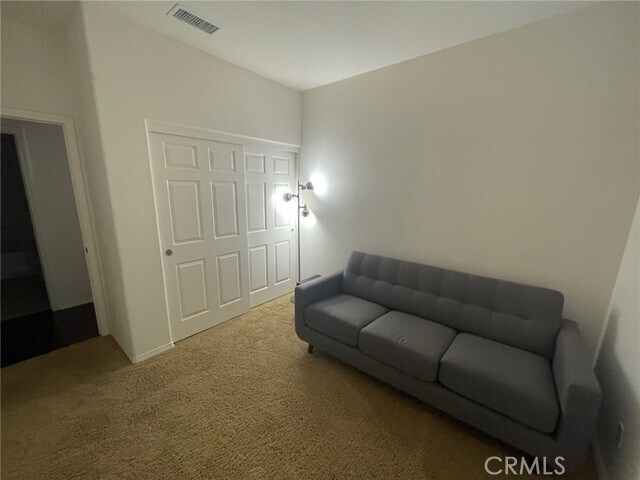 Building Photo - 29150 Edgewood Dr