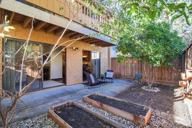 Building Photo - 1391 Gazdar Ct