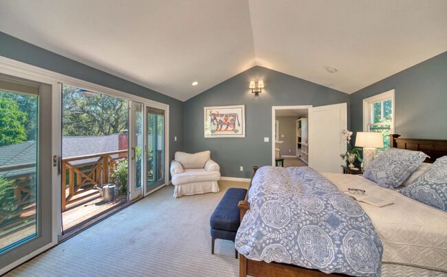 Building Photo - Woodside Classic 3 Bedroom on Beautiful Park Like Yard