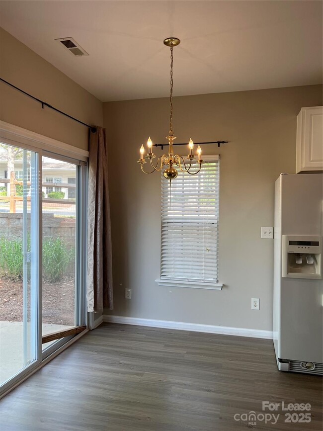 Building Photo - 12204 Royal Castle Ct