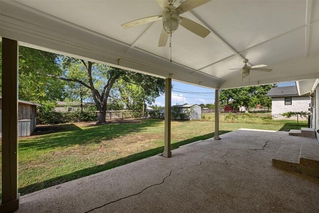 Building Photo - 2407 Harrowden Dr