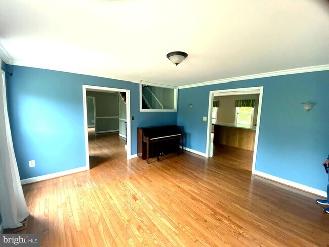 Building Photo - 14917 Lee Hwy