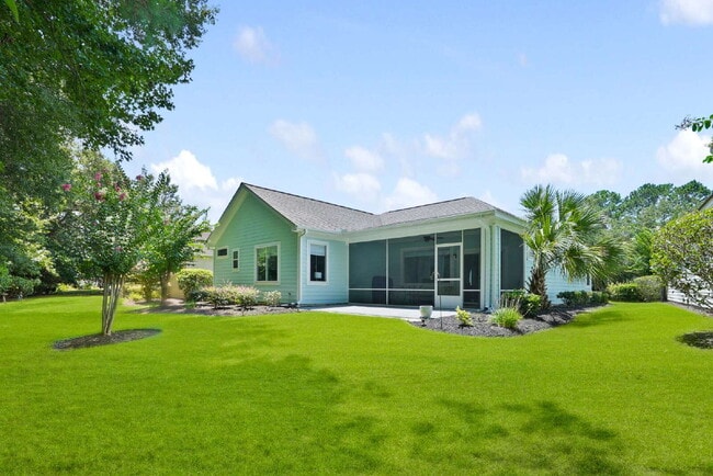 Building Photo - 211 Hampton Cir