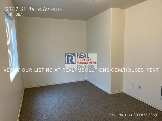 Building Photo - 2747 SE 84th Ave
