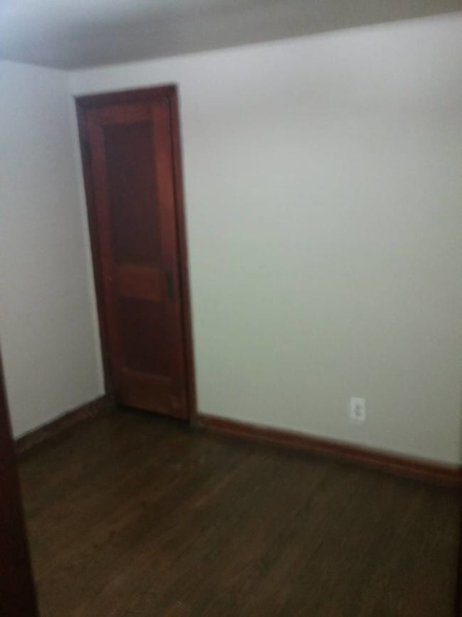 Building Photo - 2306 Schrage Ave