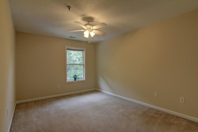 Building Photo - 1850 Cedar Shoals Dr