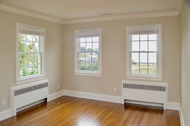 Building Photo - 17 Nawthorne Rd