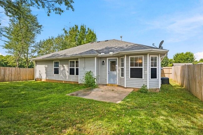 Building Photo - This beautiful ranch-style home