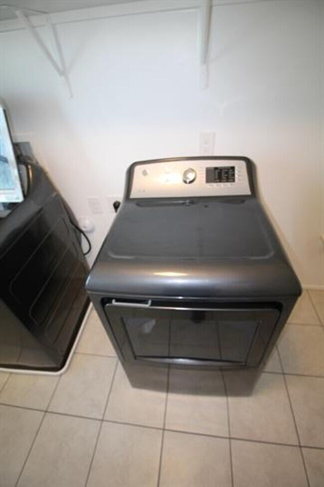 Building Photo - STUNNING 4-Bedroom + Den Home in Gladden Farms!!!!! SOLAR PANELS!!!