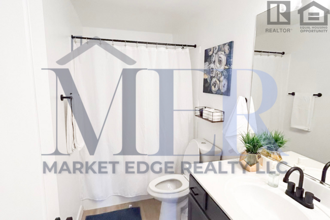 Building Photo - 3Bed/2Bath Furnished Home 2 Car Gar - 19th...