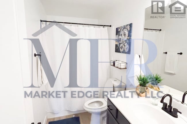 Building Photo - 3Bed/2Bath Furnished Home at 19th Ave & So...
