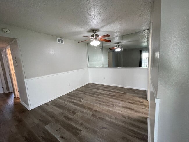 Building Photo - For Lease - 2BR/1BA at Landmark Condominiums!