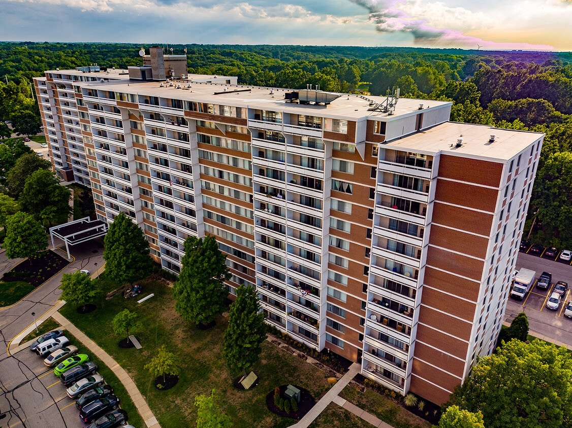 Pine Ridge Apartments Willoughby Hills