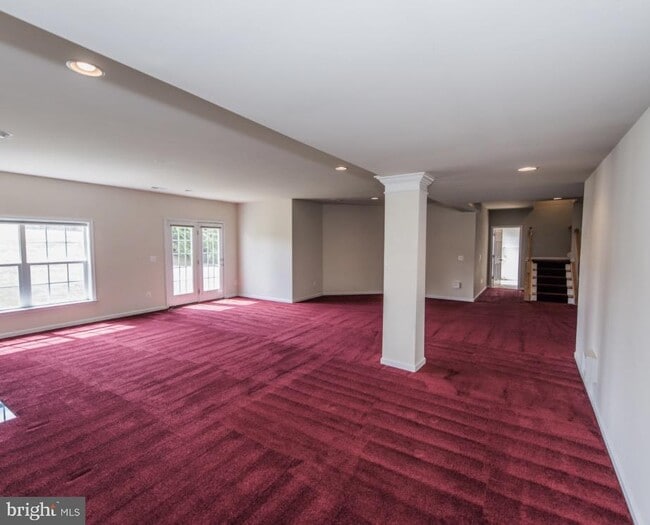Building Photo - 29 Pathfinder Ct