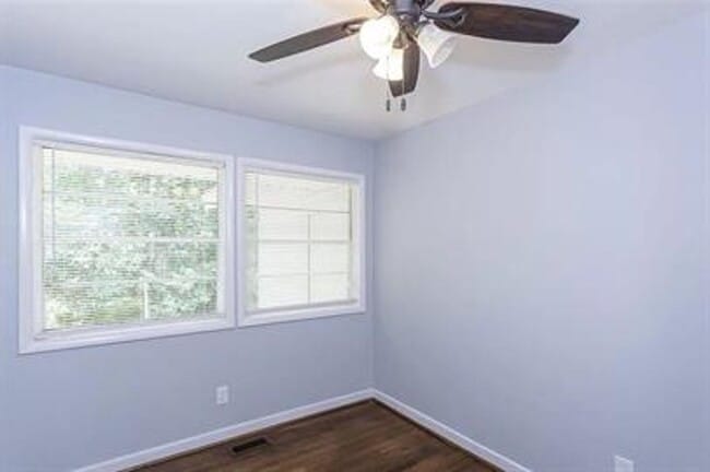 Building Photo - Modern 3BR/2BA Near UAB & Downtown