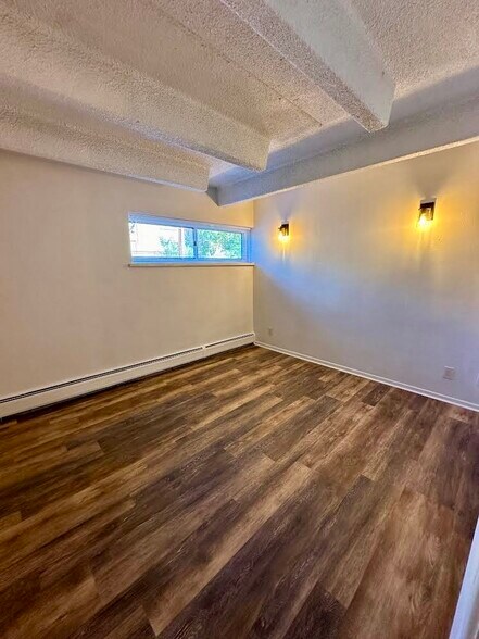 Building Photo - 2401 S Gaylord St