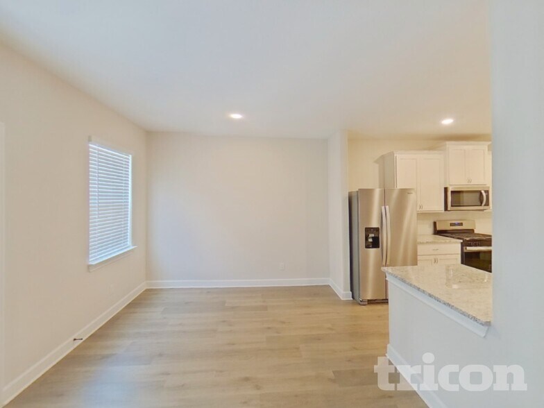 Building Photo - 1106 Bullock Dr