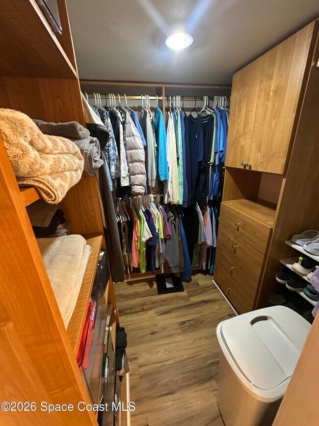 Building Photo - 100 Canebreakers Dr