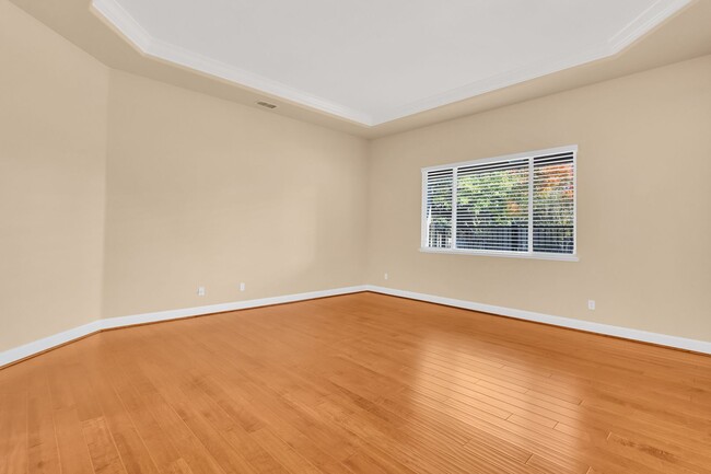 Building Photo - Gorgeous Single Story Home with a Sparklin...