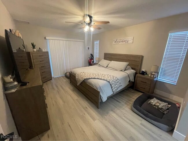 Building Photo - 1229 SW 29th Terrace