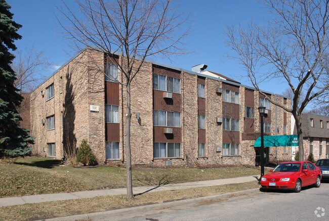 Building Photo - 2636 Fremont